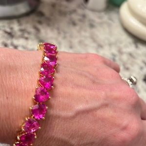 Brand New Exclusive ParkLane Pink Heart bracelet with gold tone accent